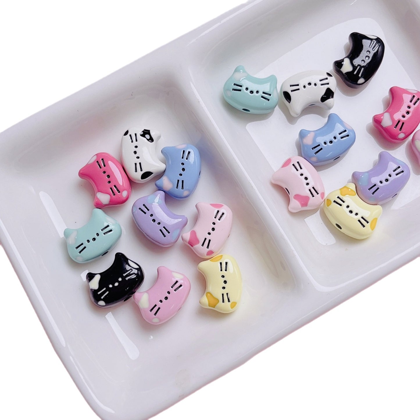 Cream Alloy Cat Head Beads, Vertical Hole Loose Beads for DIY Phone Charms, Necklaces, Pendants & Jewelry Making Supplies