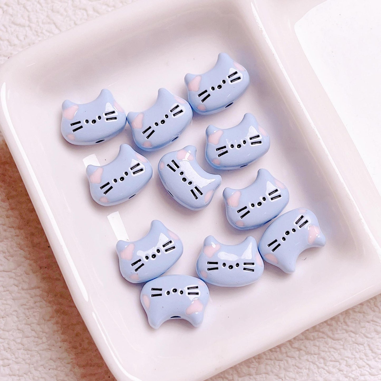 Cream Alloy Cat Head Beads, Vertical Hole Loose Beads for DIY Phone Charms, Necklaces, Pendants & Jewelry Making Supplies